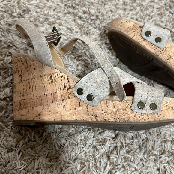 Franco Sarto Nikka Wedge Sandal - Picture 3 of 11